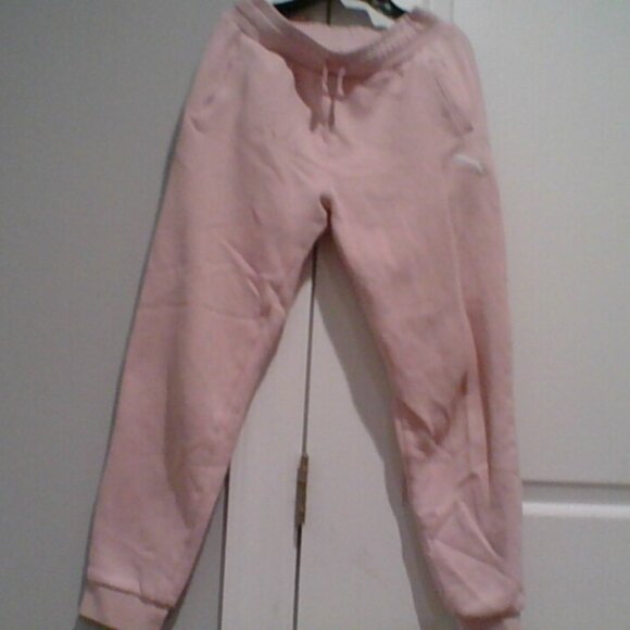 XS Pink Puma Sweat Set 🩷 - Picture 6 of 11